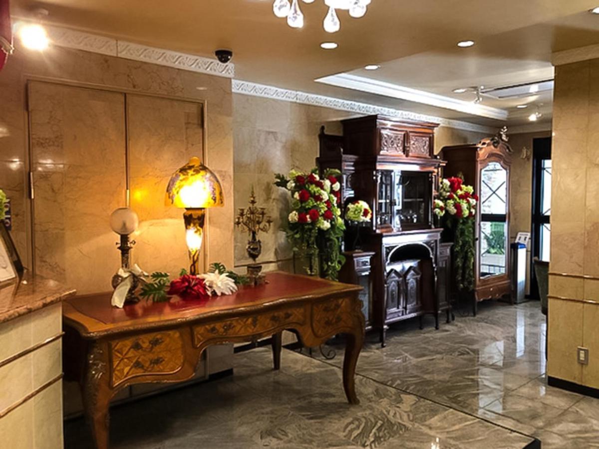 Rose Lips Shinsaibashi ローズリップス心斎橋 Hotell Osaka Exteriör bild