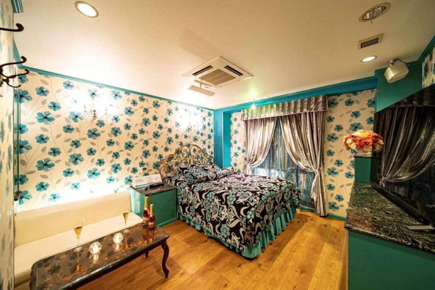 Rose Lips Shinsaibashi ローズリップス心斎橋 Hotell Osaka Rum bild