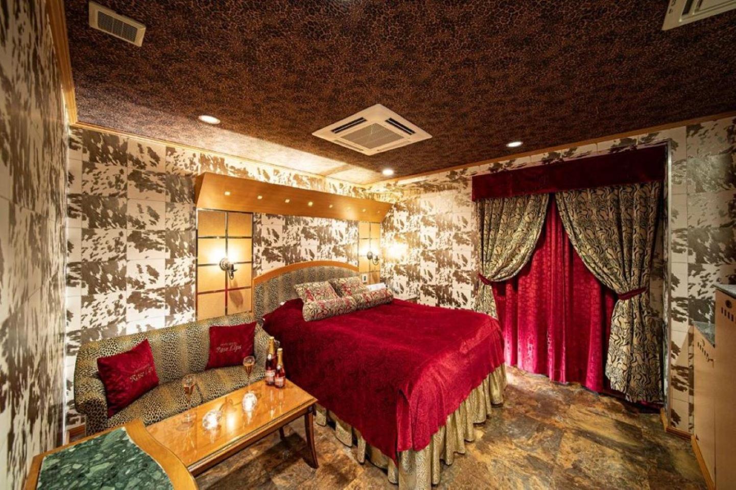 Rose Lips Shinsaibashi ローズリップス心斎橋 Hotell Osaka Rum bild